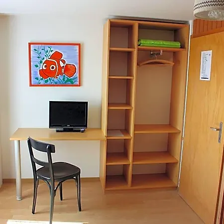 Otel Koi-gartenteich 2*