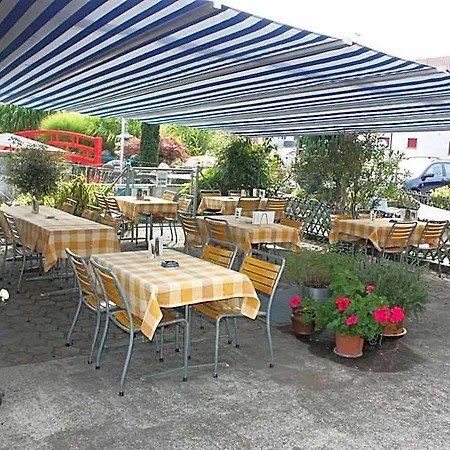 酒店 Koi-gartenteich 2*